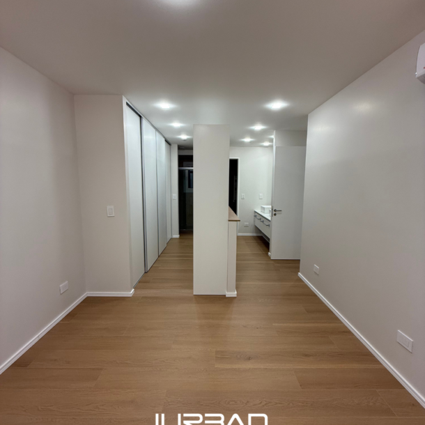 DUPLEX