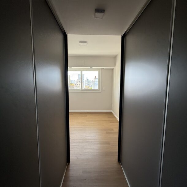 UN DORMITORIO