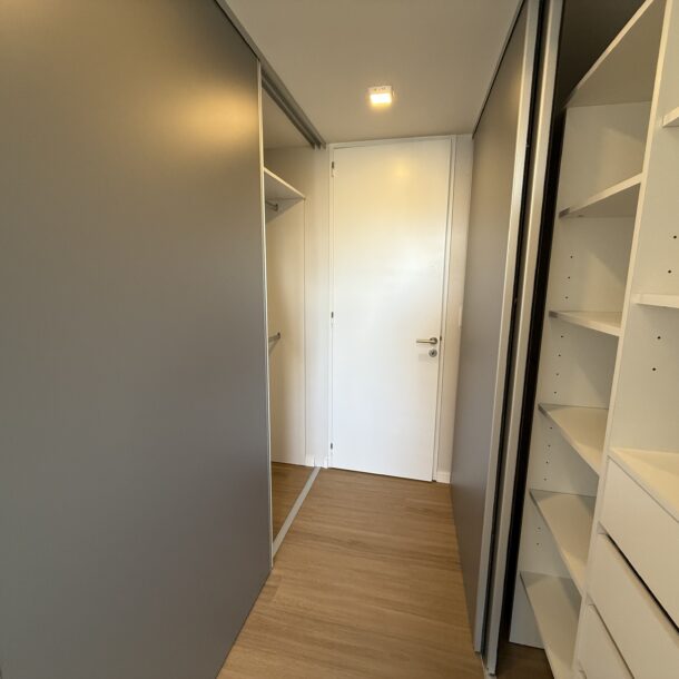 UN DORMITORIO