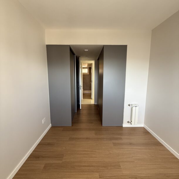UN DORMITORIO