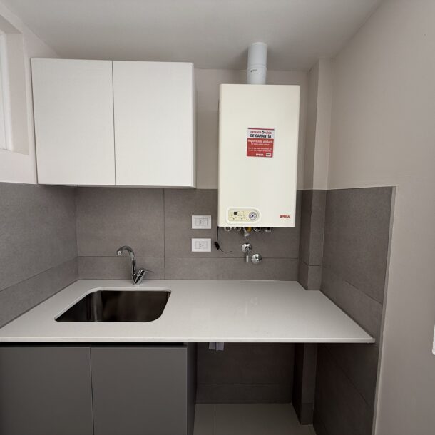 UN DORMITORIO