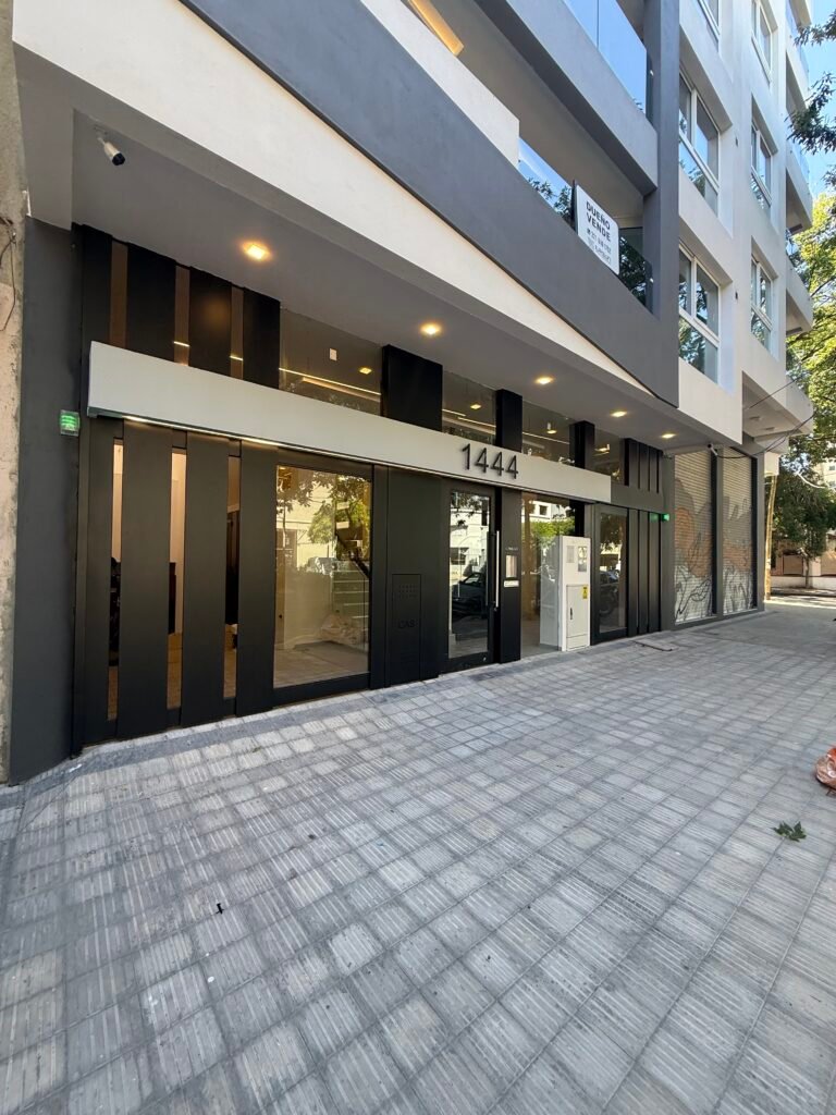 Edificio Av. 13 e/ 61 y 62